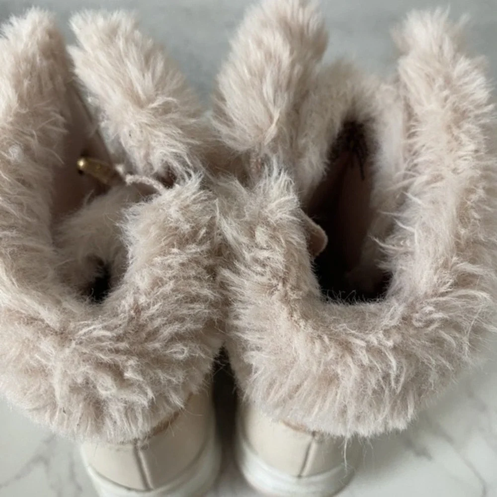 Olive & Edie Boots Big Kid Sz 1M Pink Glittery Girly Faux‎ Fur Waterproof Winter